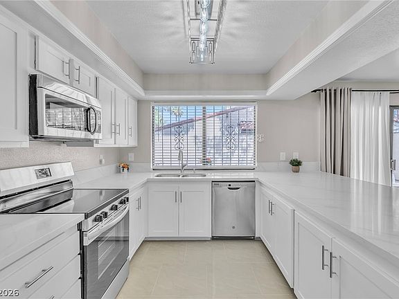 4th image of 4214 Whippoorwill Cir