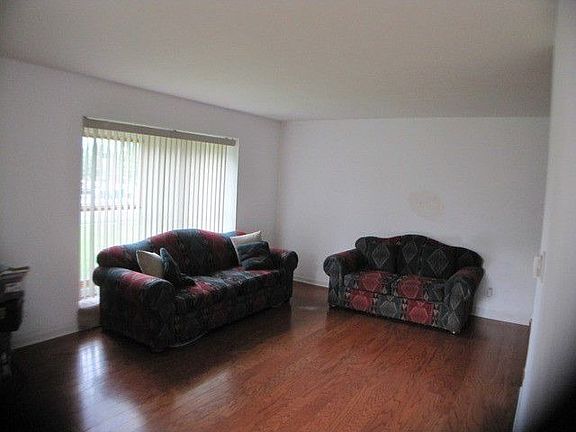 4th image of 2233 Denton Ct #2211