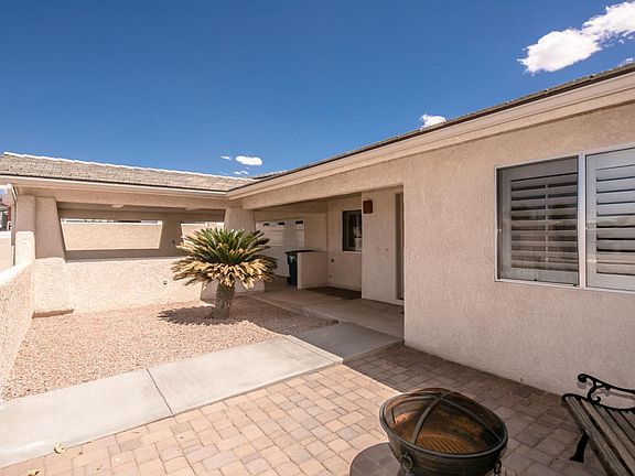 3rd image of 3884 Mission Dr N