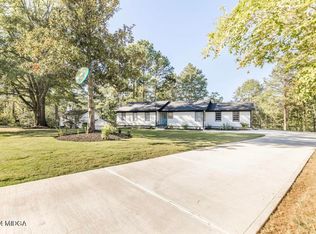 223 River Hills Rdg, Macon, GA 31211