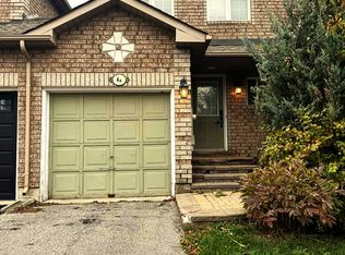 40 Lions Gate Blvd #40, Barrie, ON L4M 7E3