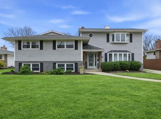 9200 Birch Ave, Munster, IN 46321