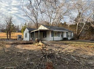 1019 Chestnut Ave, Cabool, MO 65689