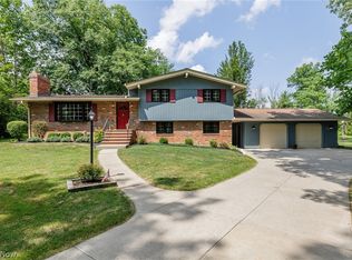 9188 Akins Rd, North Royalton, OH 44133