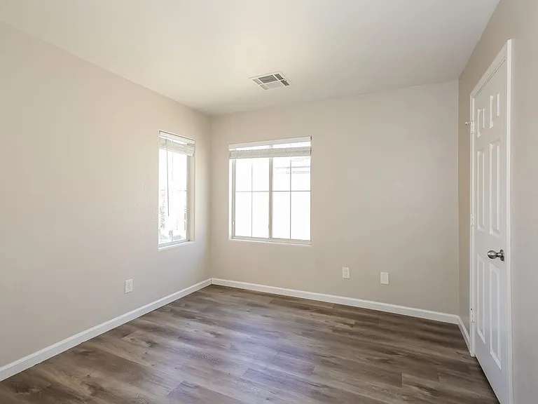 9453 Milkweed Canyon Ave — Photo 14