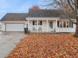 509 N Claire St, Prairie City, IA 50228