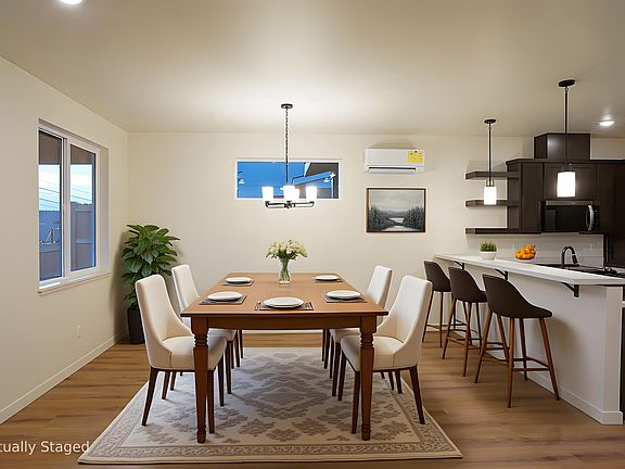 5th image of 1501 NE Laughlin Rd #13