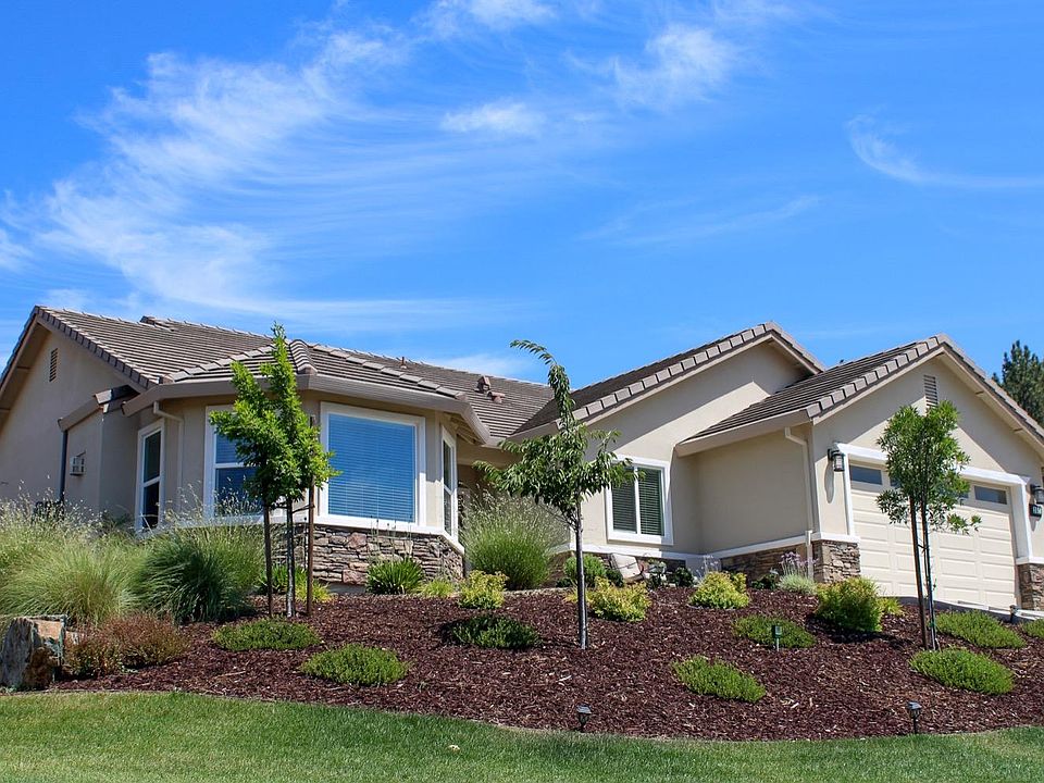 1st image of 252 Cypress Ct