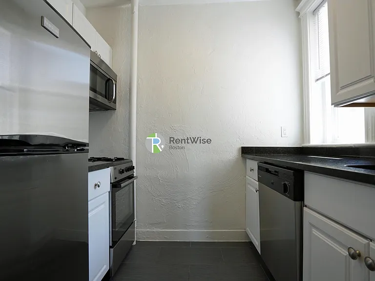 82 Brainerd Rd #16 — Photo 10