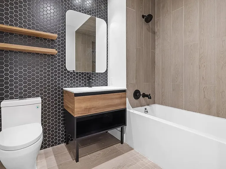 260 Gold St #1015 — Photo 4