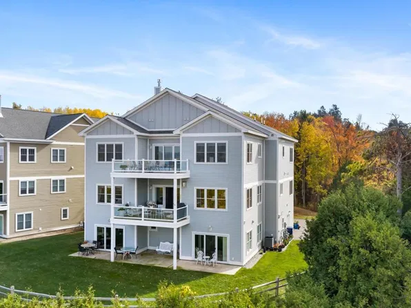 834 Resort Pike Rd #1, Petoskey, MI 49770