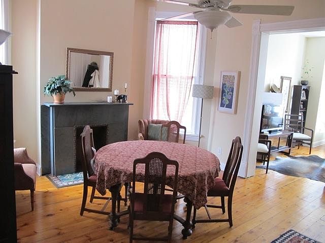 2nd image of 1321 N Oakley Blvd #2