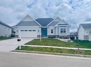 1915 Goshawk Ln, Verona, WI 53593