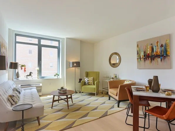 180 Myrtle Avenue image 1 of 16