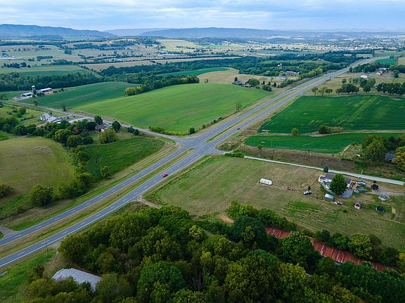 3rd image of Harpine Hwy