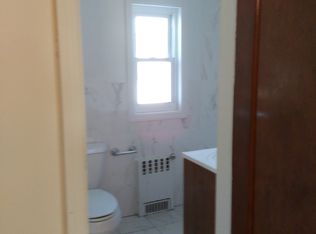 3505 210th St, Bayside, NY 11361