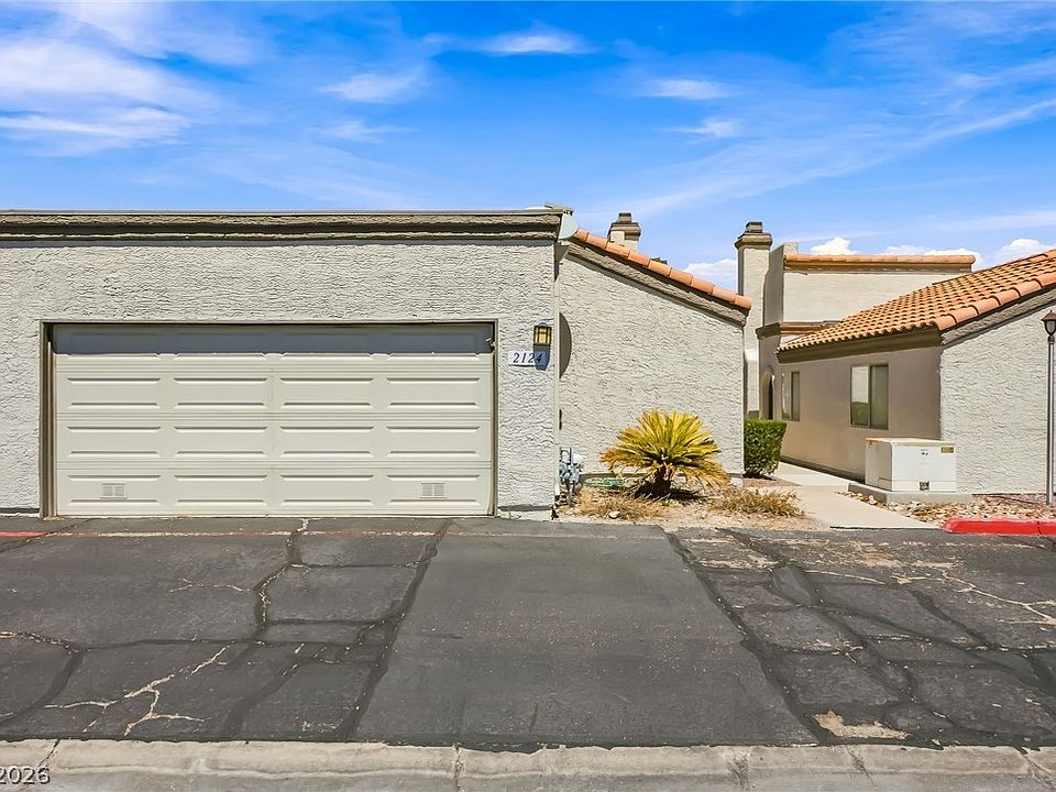 1st image of 2124 Pebble Creek Ln