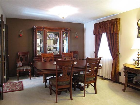 4th image of 2079 Washington Creek Ln