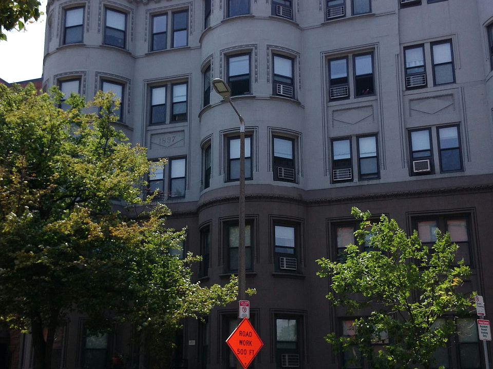 2nd image of 72 Westland Ave APT G02