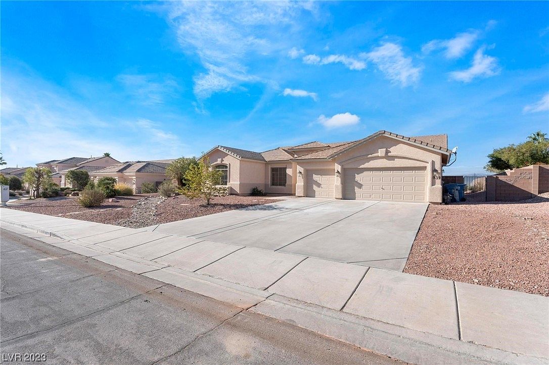 939 Temple View Dr, Las Vegas, NV 89110 | Zillow