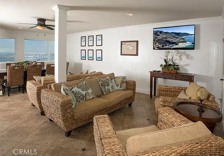 110 Blue Lagoon — Photo 11