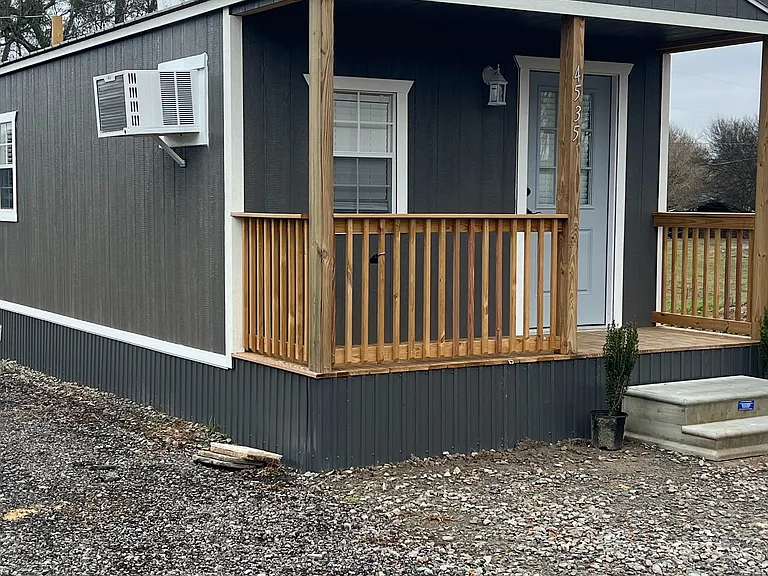 4535 Arkadelphia Rd — Photo 1