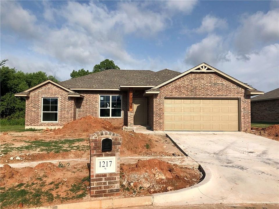 1st image of 1217 Laurel Creek Dr