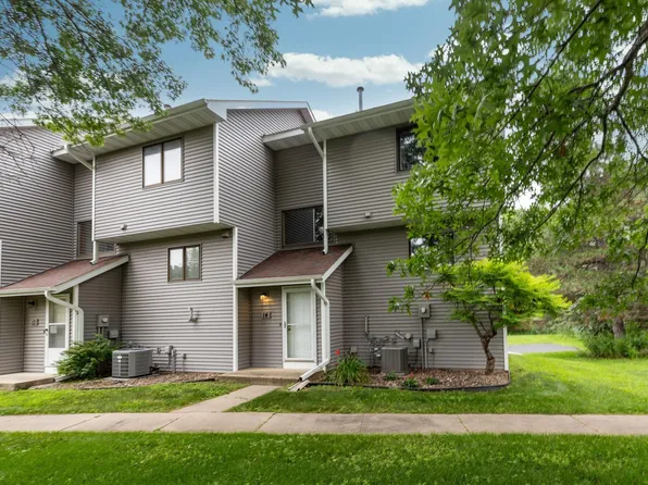 14 Elton Ridge Ct NW, Rochester, MN 55901
