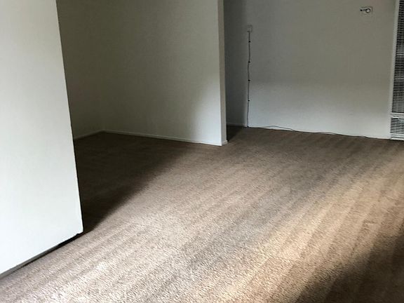 3rd image of 21005 Reynolds Dr #2