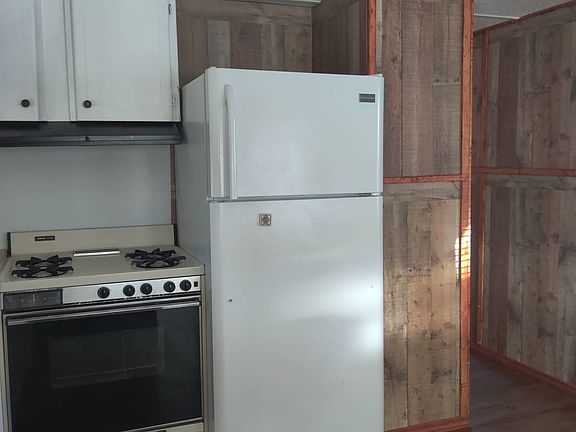 5th image of 4827 Rollins St