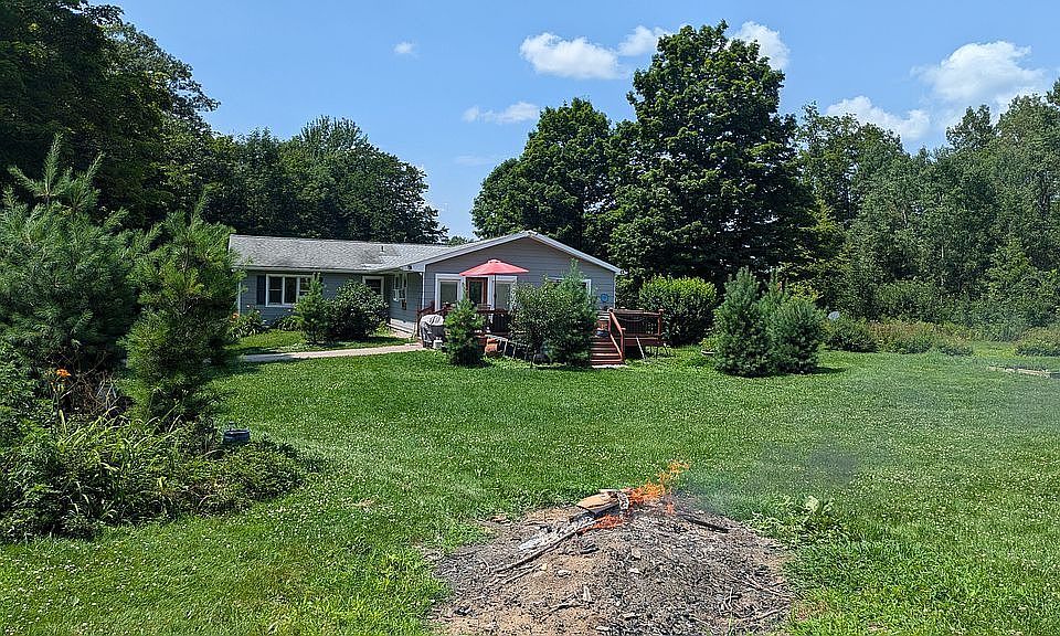 Gorgeous rear yard with pond