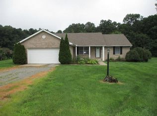 8806 Doe Ct, Blanchester, OH 45107