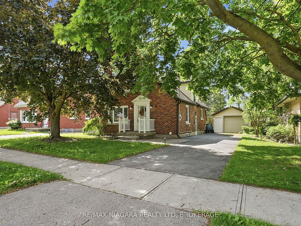 1st image of 179 Murdock Ave