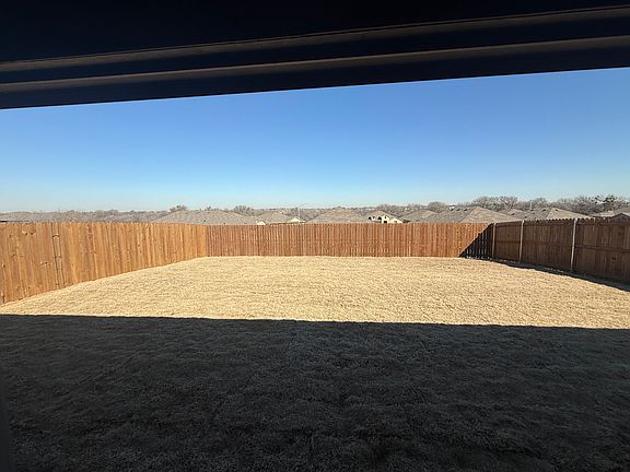 5th image of 1353 Dillard Creek Dr