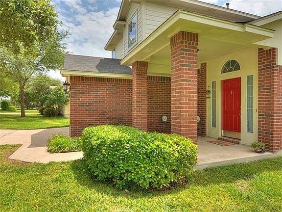 5th image of 3736 Castle Rock Dr