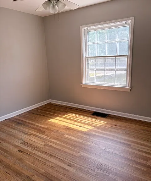 Upstairs bedroom #2