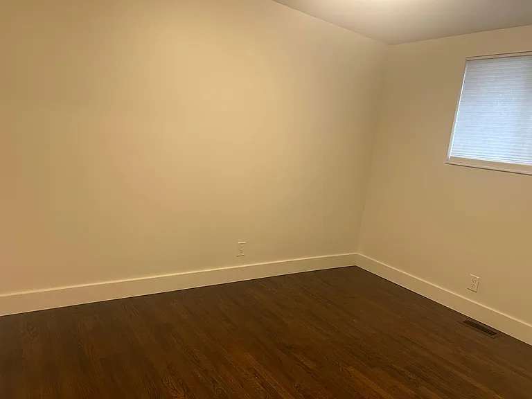 1208 E Charlton Ave — Photo 17