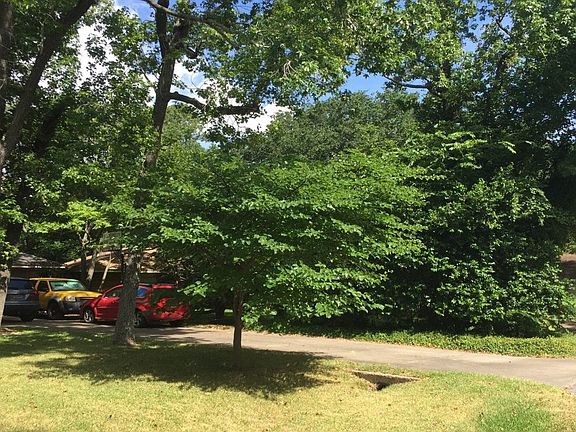 3rd image of 3209 Elegia Dr