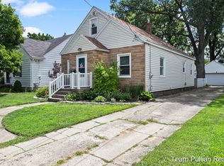 910 Walsh St SE, Grand Rapids, MI 49507