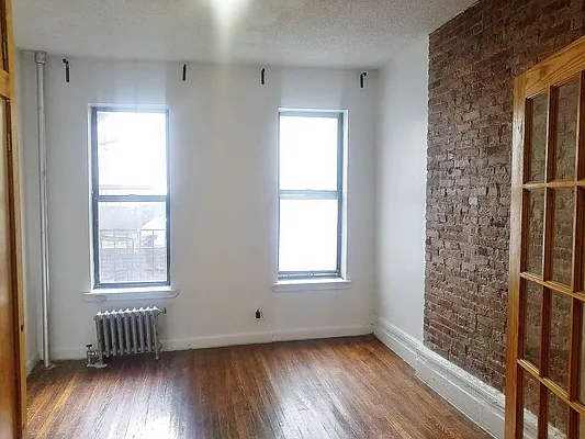 Rented by Julianna Realty Corp | media 20