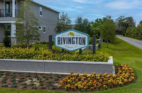2 bed, 2.5 bath, 1276 sqft, $2,000 — Photo 2
