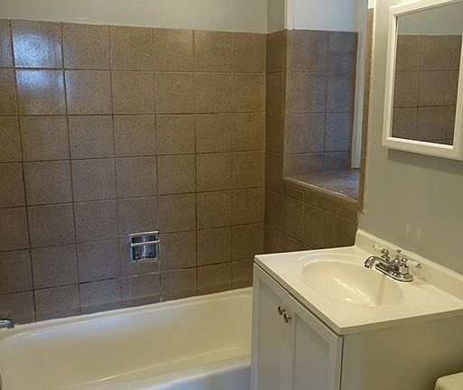 2nd image of 370 Chestnut Hill Ave APT 35