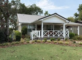 2737 Lakeshore Dr N, Lake Village, AR 71653