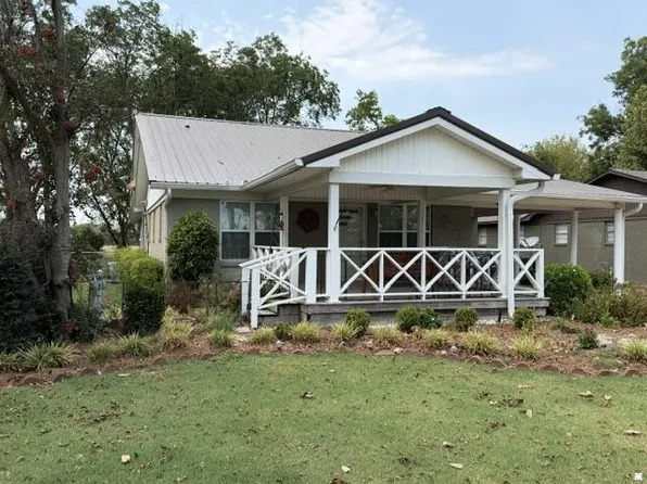 2737 Lakeshore Dr N, Lake Village, AR 71653