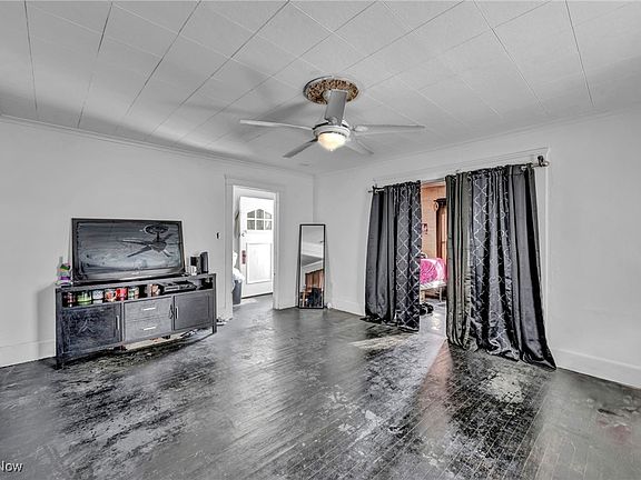 5th image of 606-608 E Broad St