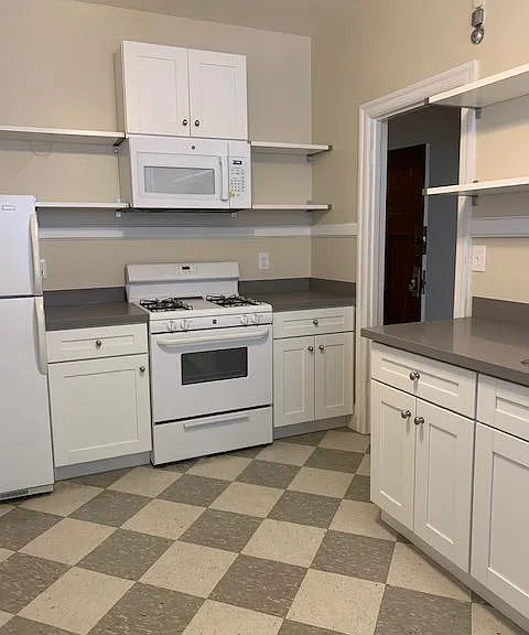 438 Lee St #12 — Photo 9