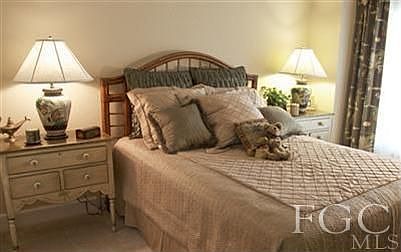 3rd image of 13781 Collina Ct
