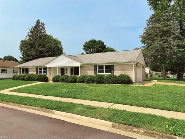 4308 Temple Ct, Virginia Beach, VA 23455