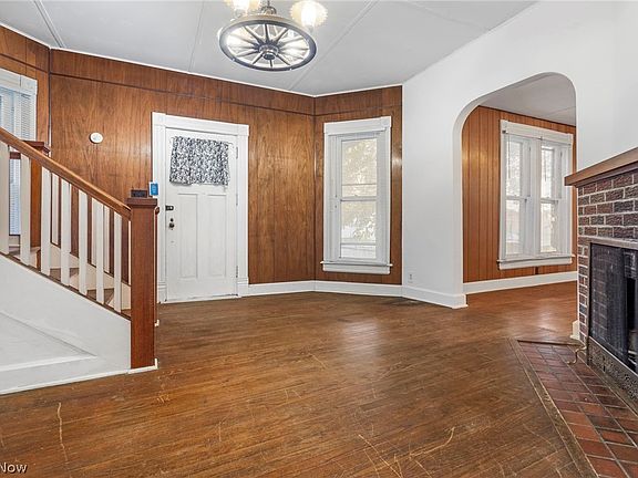 5th image of 607 N Mulberry St