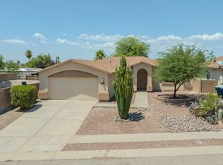 2362 W Horseshoe Pl, Tucson, AZ 85745